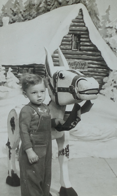 Lewis's Christmas 1953.jpg