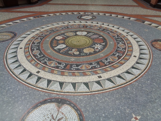 A metal cover and design in County Arcade, Leeds (taken June 23 2016).